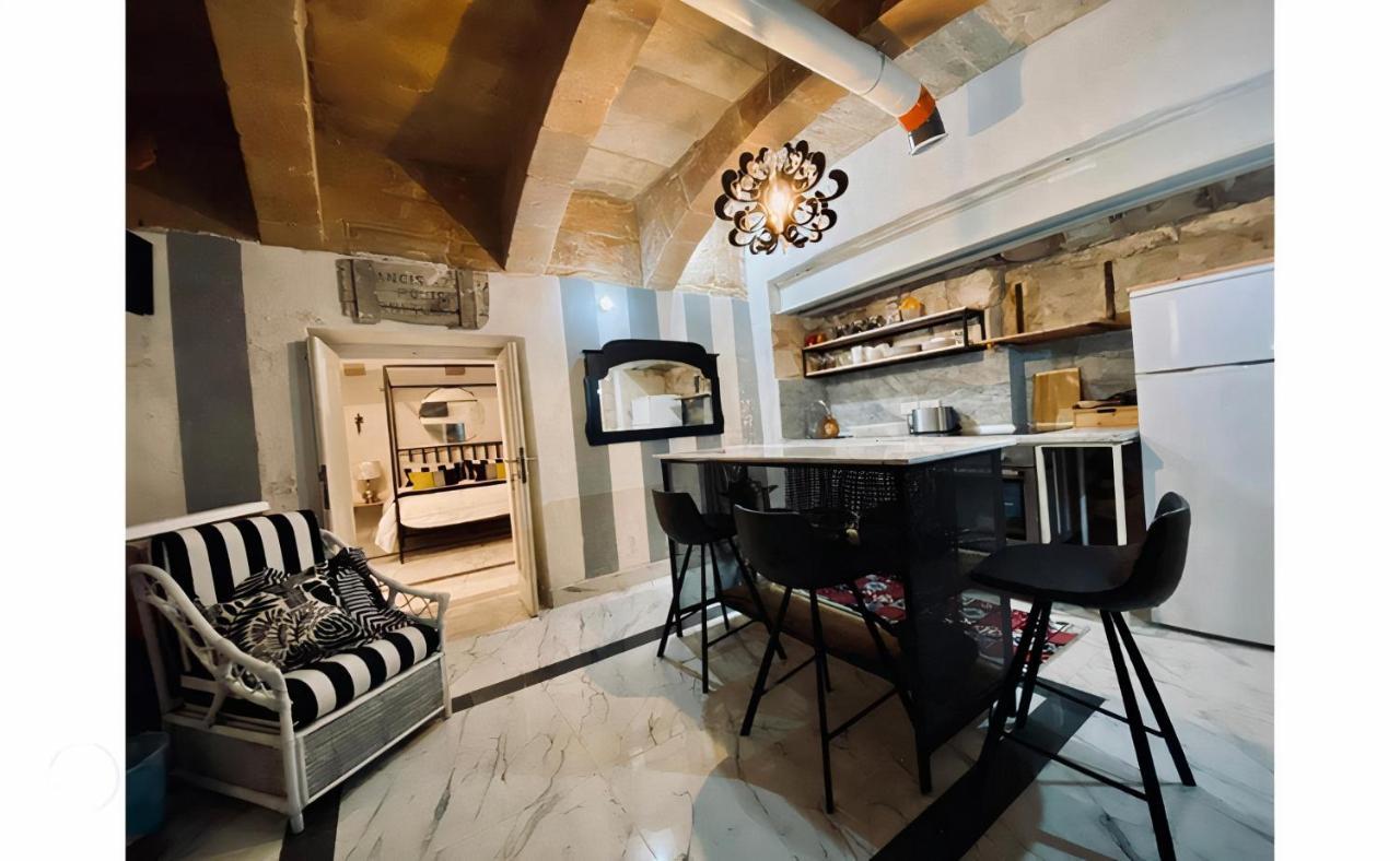 Charming Townhouse Prime Area Valletta Lejlighed Eksteriør billede